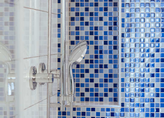 bathroom in b1 floorplan at Sky on Main in Kansas City, 64105