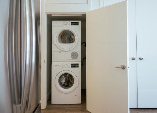 washer/dryer in b1 floorplan at Sky on Main Apartments in MO, 64105