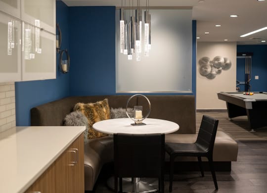 gathering room at Sky on Main in Kansas City, MO