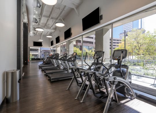 fitness center at Sky on Main in Kansas City, 64105