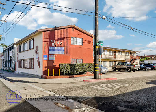 A street view of a building with the number 4640 on it.