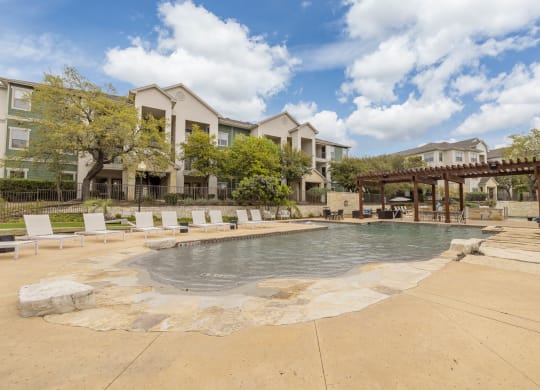the pool at the preserve at ballantyne commons apartments
