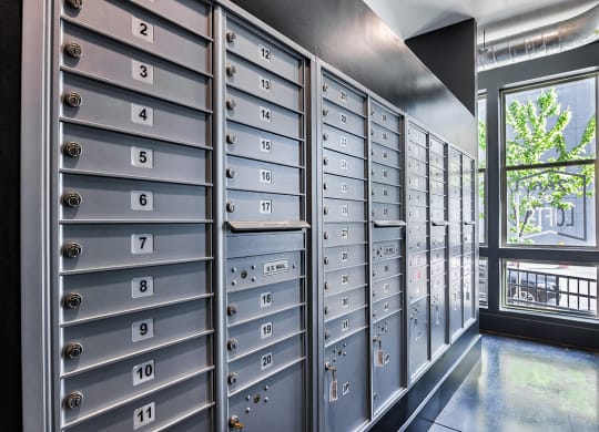 Mailbox Center