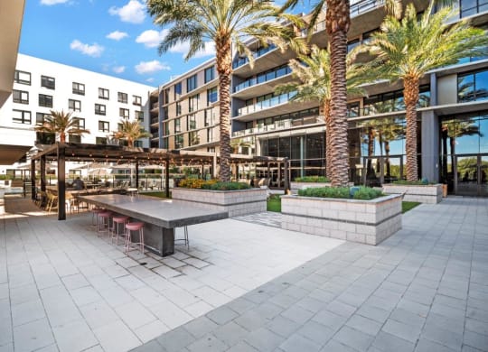 Outdoor Seating Apartment North Scottsdale