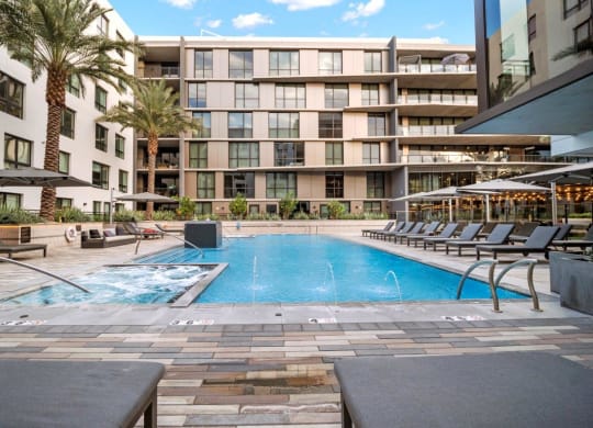Outdoor Pool Apartment North Scottsdale