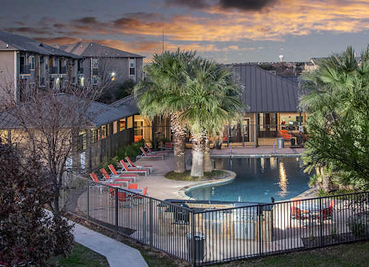 Twilight view at The Palmera on 3009, Texas