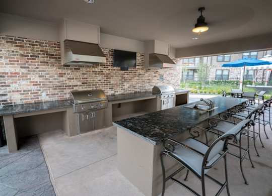 outdoor kitchen