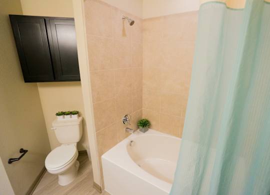 soaking tub