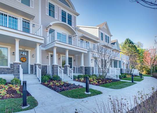 A townhome complex with townhomes next to each other.