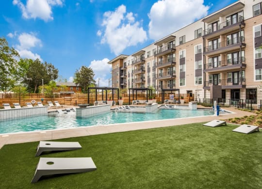 Jefferson Innova Pool