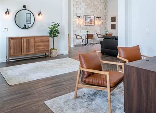 La Sierra Leasing Office