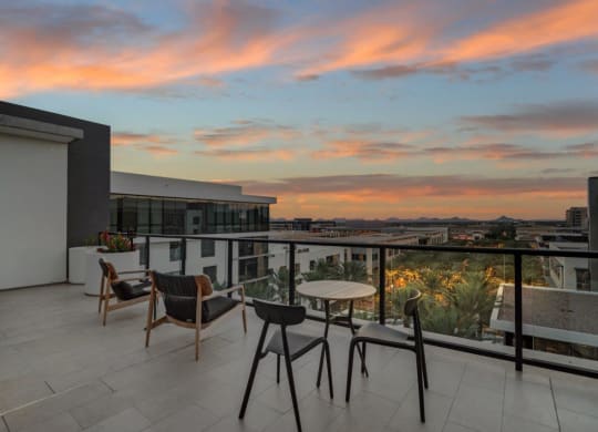 Outdoor Seating Apartment North Scottsdale