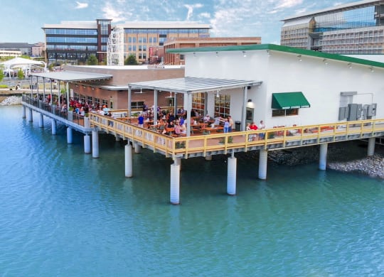 Lakeside Restaurants at The Sound - Cypress Waters