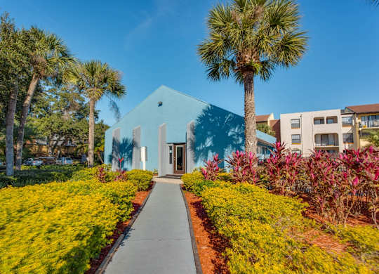 Pet-friendly apartment community at Belara Lakes near Egypt Lake / Lowry Park in Tampa, Florida