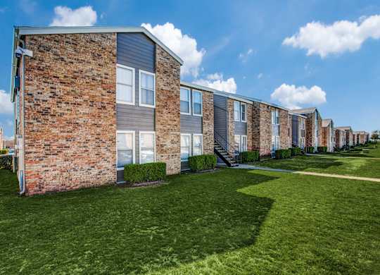Monarch Pass Apartments in Fort Worth 76119 photo of  community building