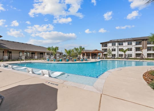 the preserve at ballantyne commons resort style swimming pool
