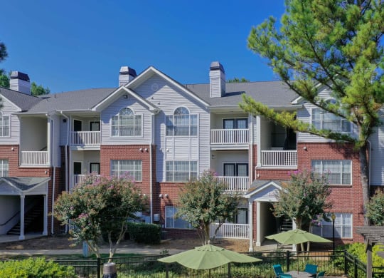 Enclave at Wolfchase Apartments in Cordova Tennessee photo of community building