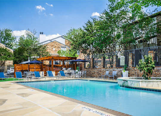 cottages at wells branch  sparkling pool