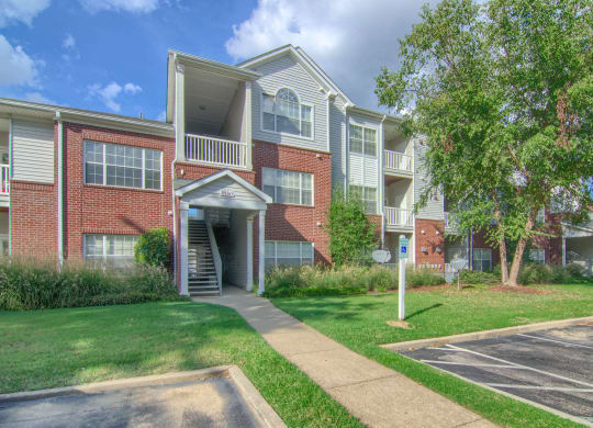Enclave at Wolfchase Apartments in Cordova Tennessee photo of community building
