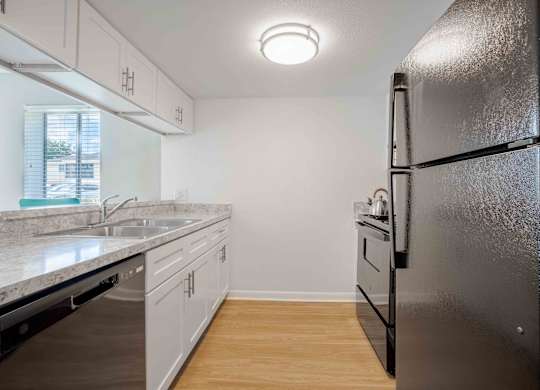 Kissimmee, Florida Apartments - Mirador at Woodside - Gourmet Style Kitchen