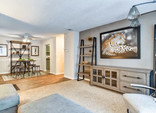Wyndcliff Galleria Apartments Smyrna Ga spacious living room