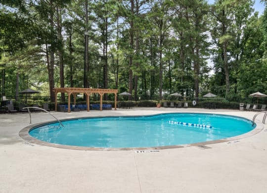 Wyndcliff Galleria Apartments Smyrna Ga Sparkling pool