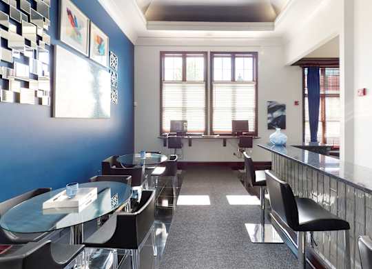 Cyber Cafe at Bristol Station, Naperville, IL
