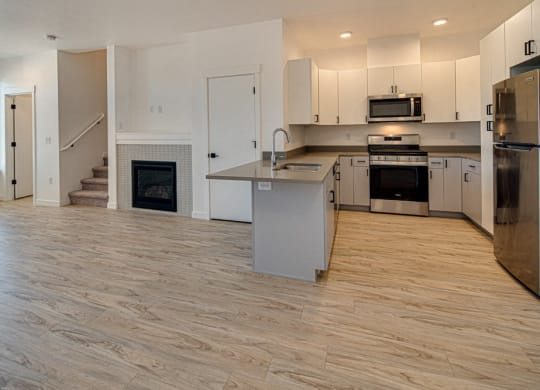 Outpost_44_Bend_OR_Townhomes_Interior_Kitchen_Living