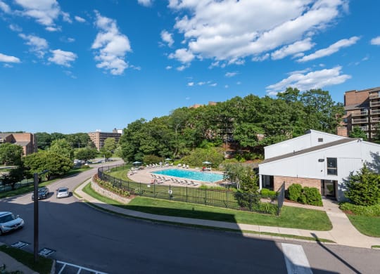 Faxon commons pool