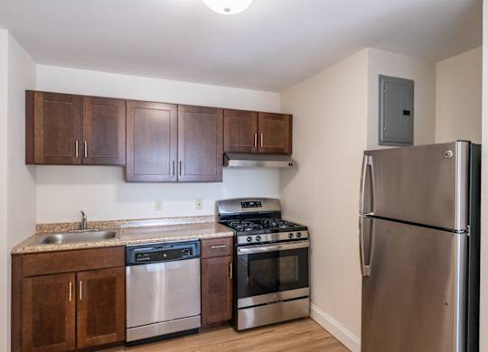 Quincy commons apartment kitchen