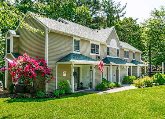 Exterior View of at Mariner's Hill Apartments, Massachusetts