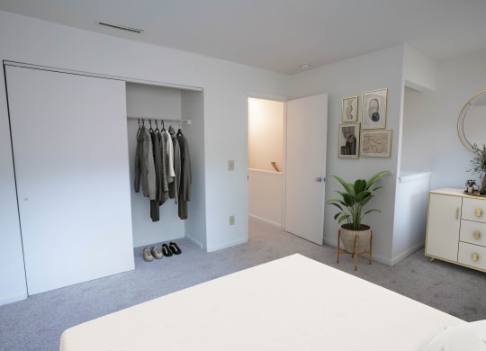 Bedroom With Closet at Arbor Pointe Townhomes, Michigan, 49037