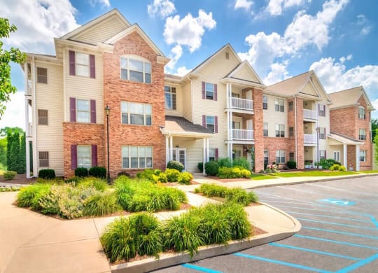 Building Exterior at Creekside at Meadowbrook Apartments, Indiana, 46356