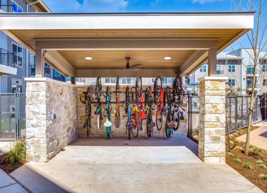 the clubhouse at the great escape lakeside apartments in grapevine, tx at Trailhead, Texas