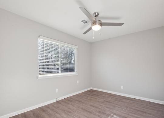 A Room With Window and Blinds at Fair Oaks Apartments, Little Rock, Arkansas
