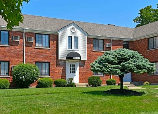 Property Exterior at Huntley Ridge, Kettering, OH