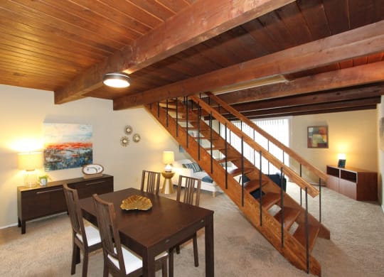 Dining Room at Rivers Edge Apartments and Townhomes, Dayton