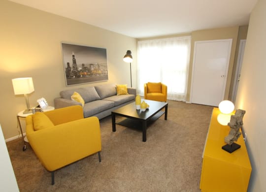 Living room area at Rivers Edge Apartments and Townhomes, Dayton, OH, 45405