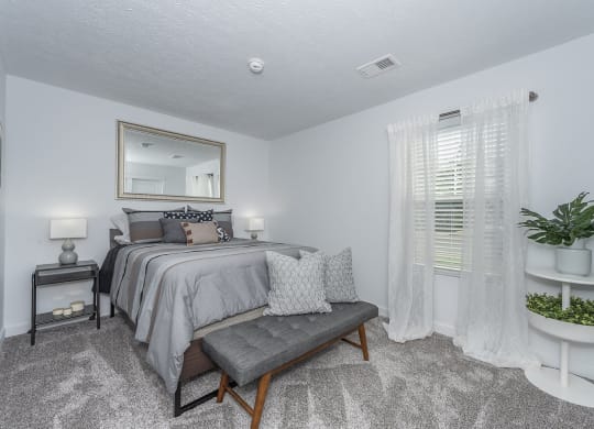 Classic Bedroom at Galbraith Pointe Apartments and Townhomes*, Cincinnati