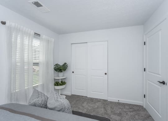 Bedroom With Closet at Galbraith Pointe Apartments and Townhomes*, Cincinnati, Ohio
