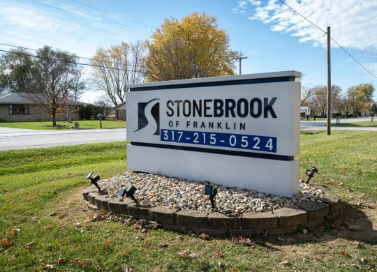 the sign for stone brook of franklin at the corner of the street at Stonebrook of Franklin, Franklin, 46131