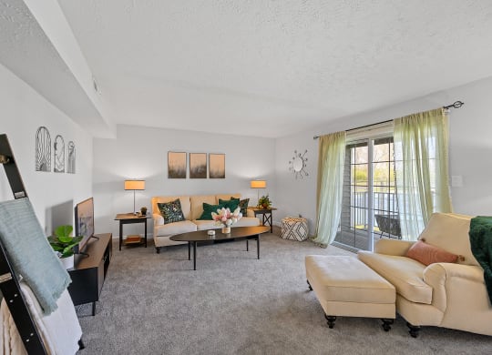 Common Living Area at Wrights Point, Ft Wright, KY, 41011
