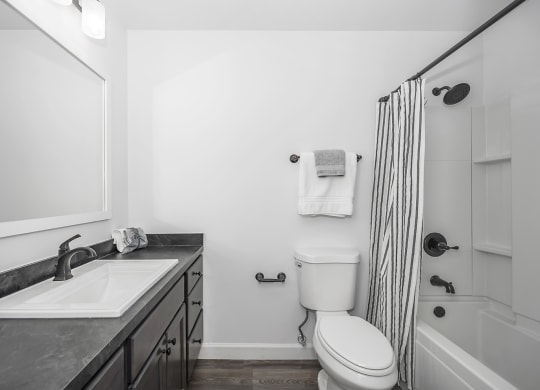 Spacious Bathrooms at Galbraith Pointe Apartments and Townhomes*, Cincinnati, OH