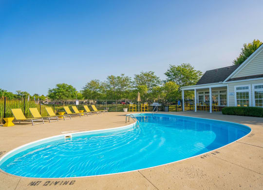 the swimming pool at the resort at governors residence at Traditions at Slate Ridge, Reynoldsburg Ohio