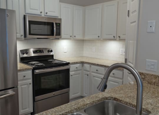 Kitchen Appliances at Roebling Row, Covington, KY, 41011-1720