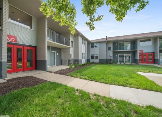 Clubhouse Exterior at 7 Pointe Apartments, Indianapolis, 46205