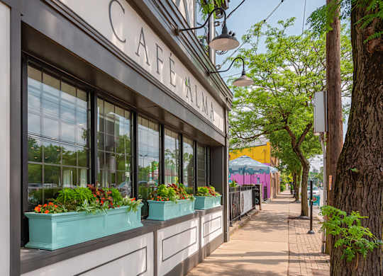 Cafe at The Ridge Apartments, Cincinnati