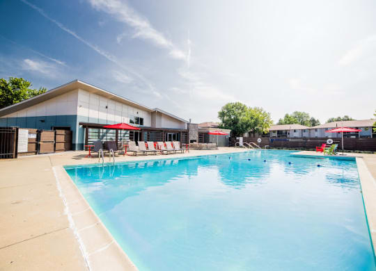 Pool at 7 Pointe Apartments, Indiana, 46205