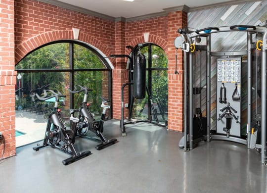 Windsor Vinings Apartments has an onsite Fitness Center