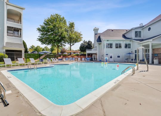 Resort style swimming pool at Windsor Kingstowne, VA 22315